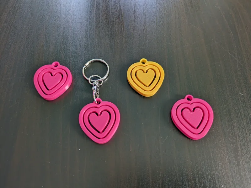 Rotating Heart Keyrings v1