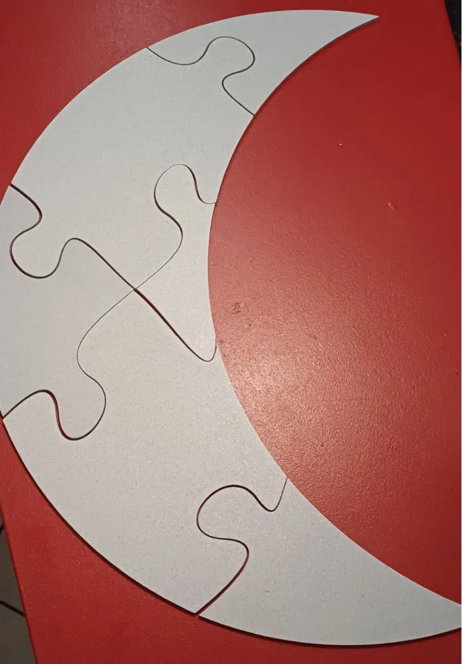 Crescent Moon (Puzzle)
