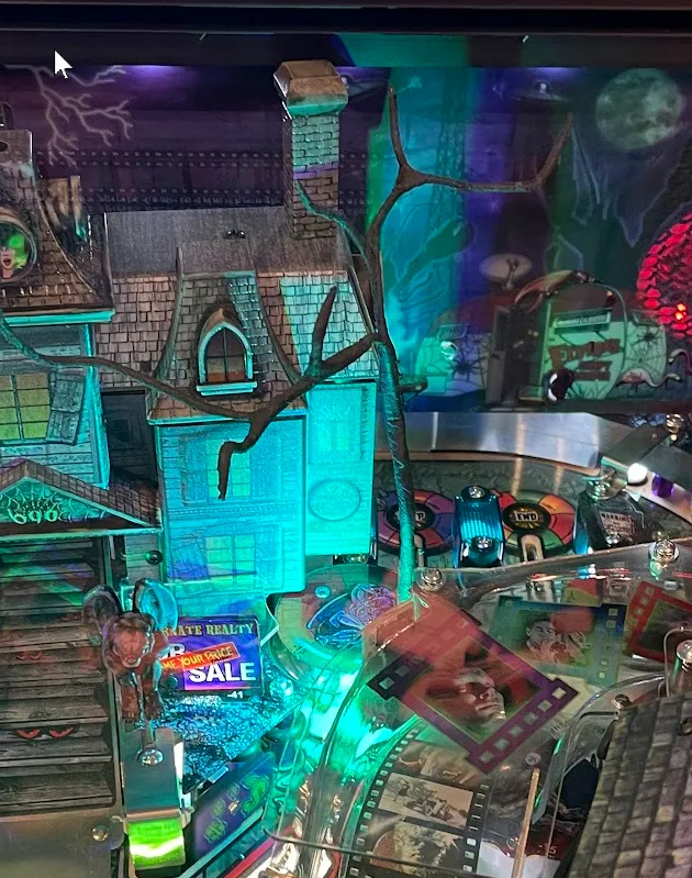Elvira Pinball - Creepy Tree base