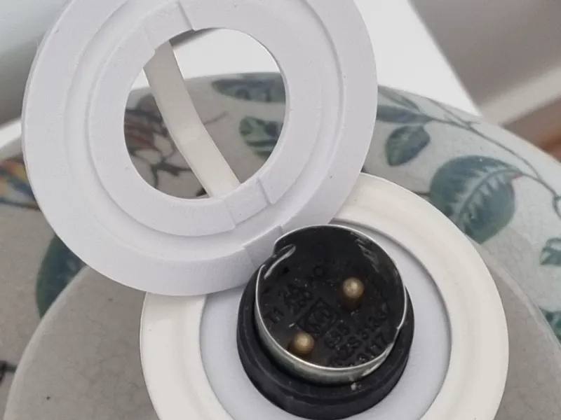 Lamp Shade Adaptor