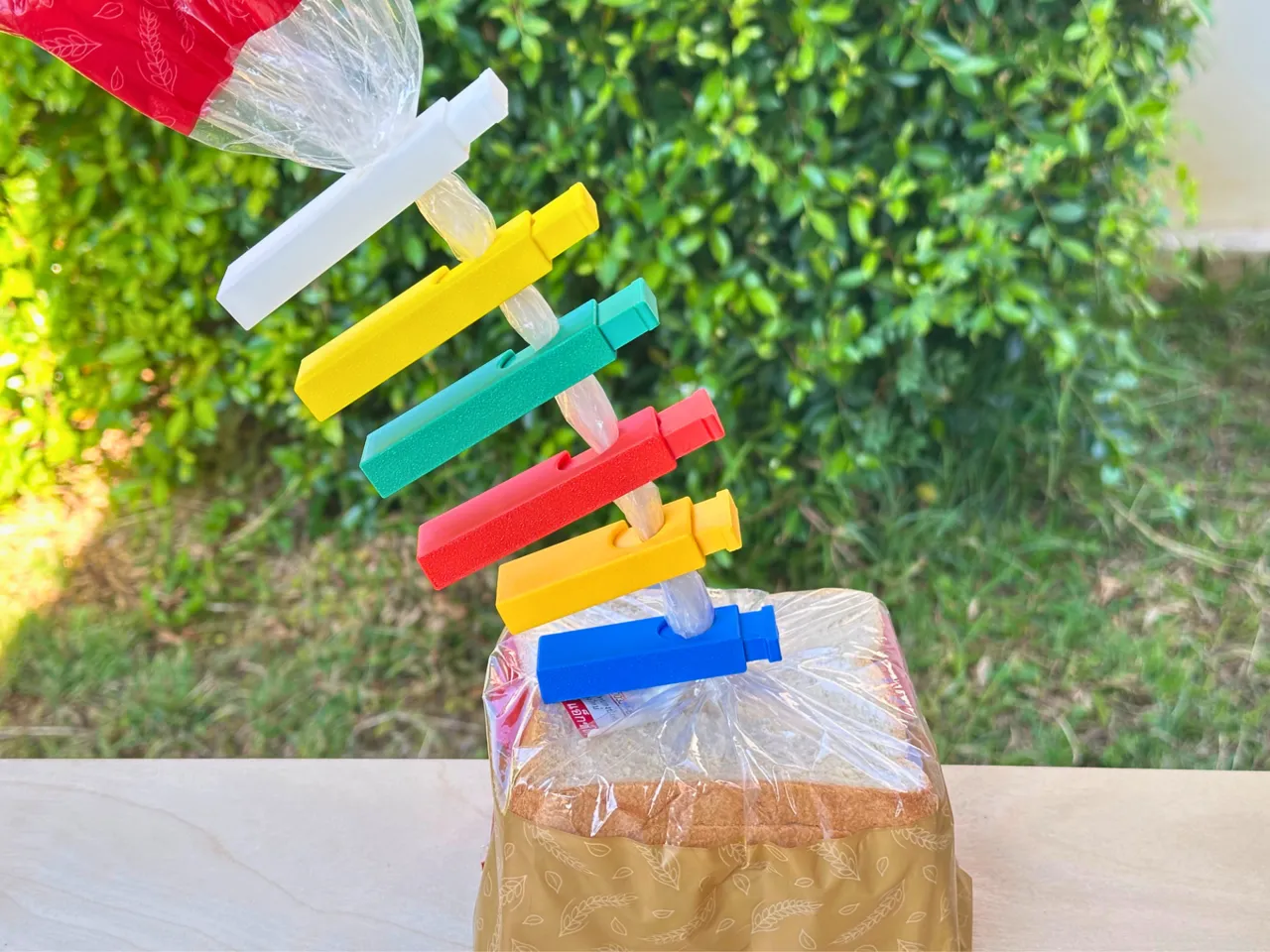 Press-to-Seal Clip / Food Bag Sealing Clip V2 view 2