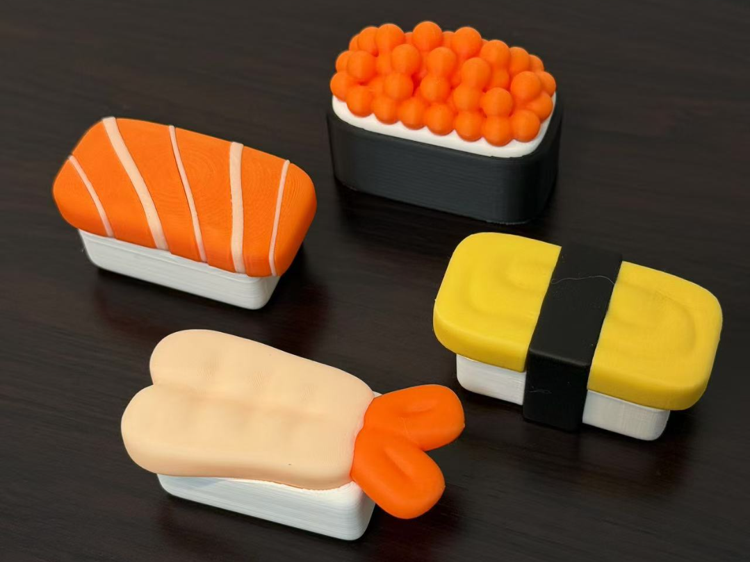 Miniatura 1 do modelo 3D 【三文鱼+虾+鱼籽+玉子烧】4个超萌Q版寿司模型（NO AMS）