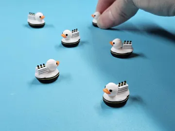 Adorno temático: Jules the Cruise Ship Duck — vista de referencia 2