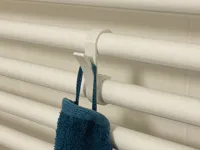 Crochet à serviette pour radiateur sèche-serviette — photo 1