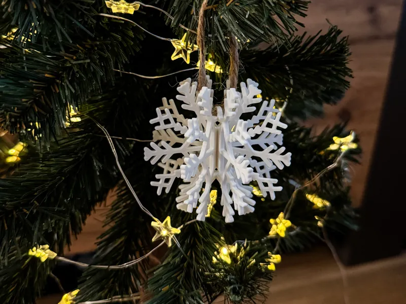 Christmas tree bauble snowflake