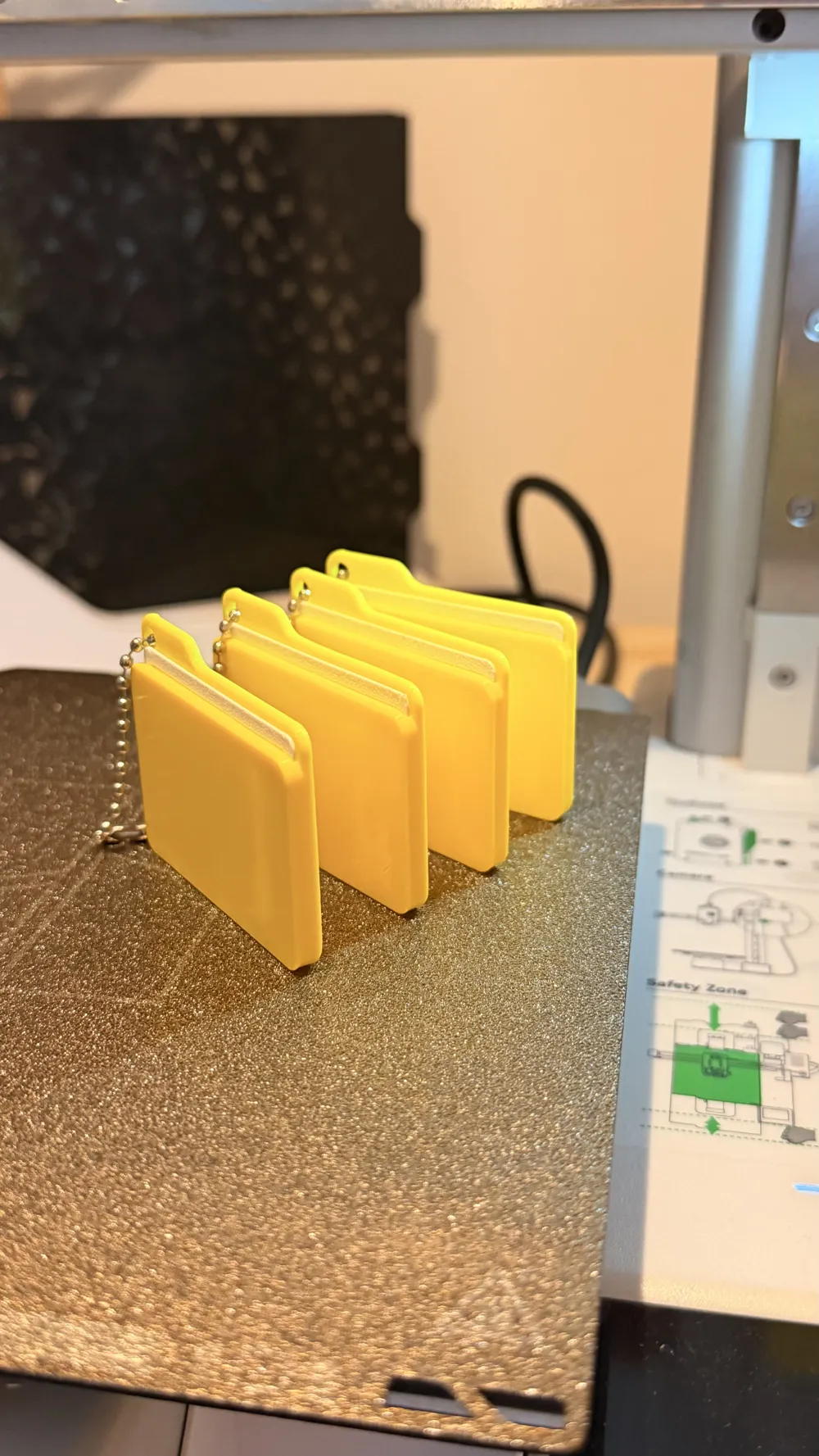 MacOS/Windows Folder Style Keychain - Free 3D Print Model - MakerWorld