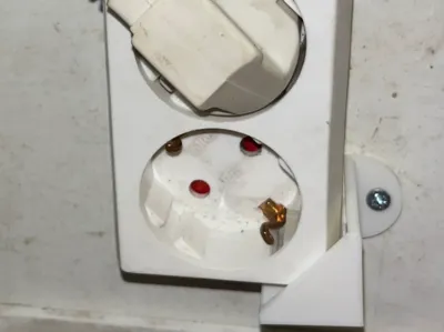 Bracket for approx. 4cm high power strips