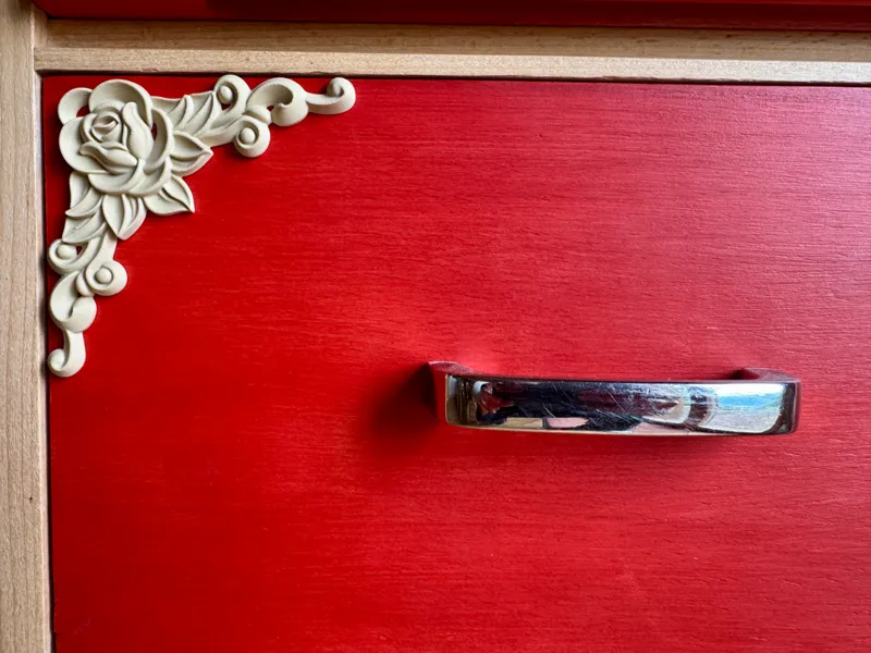 Victorian corner decor
