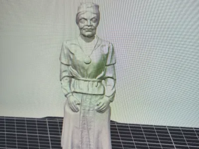 Giganta Leonor Marmolina