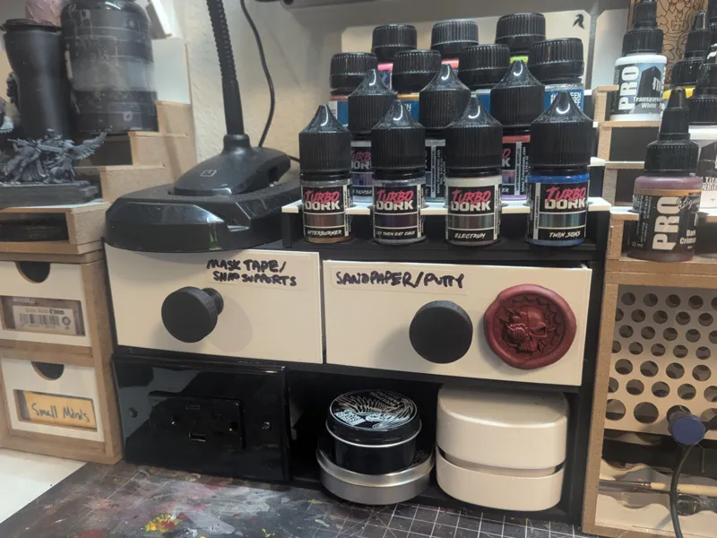 Paint & Light Stand Desk Organizer