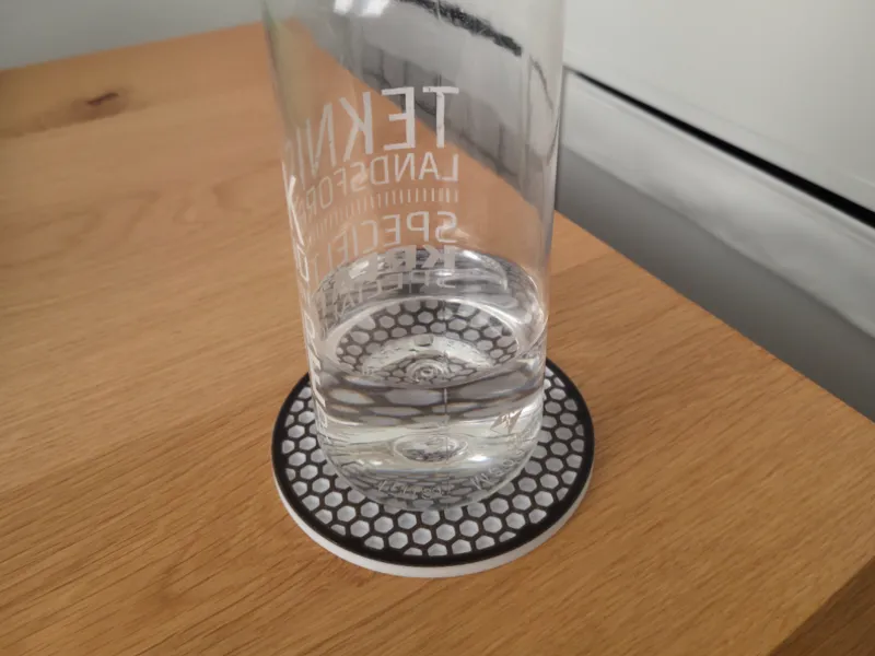 Honeycomb Drink Coaster – Fits Cups and Mugs