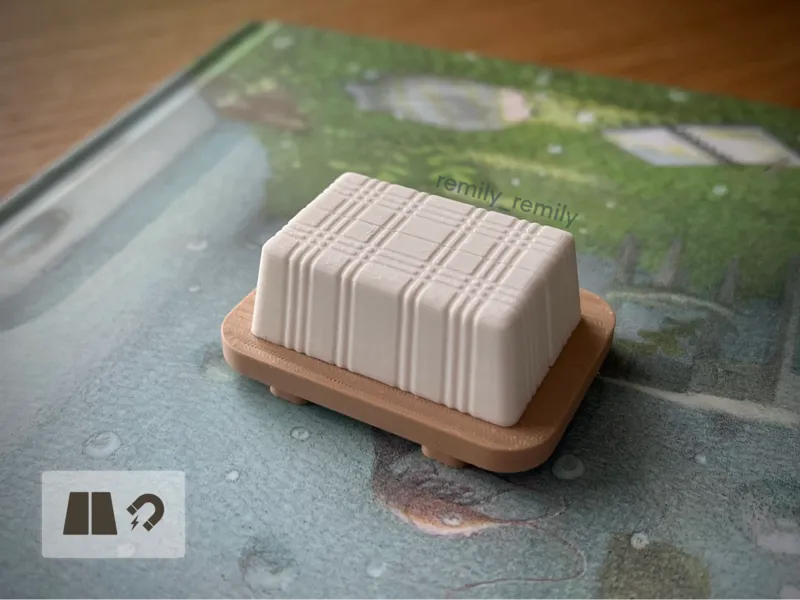 Tofu Block Photo Stand
