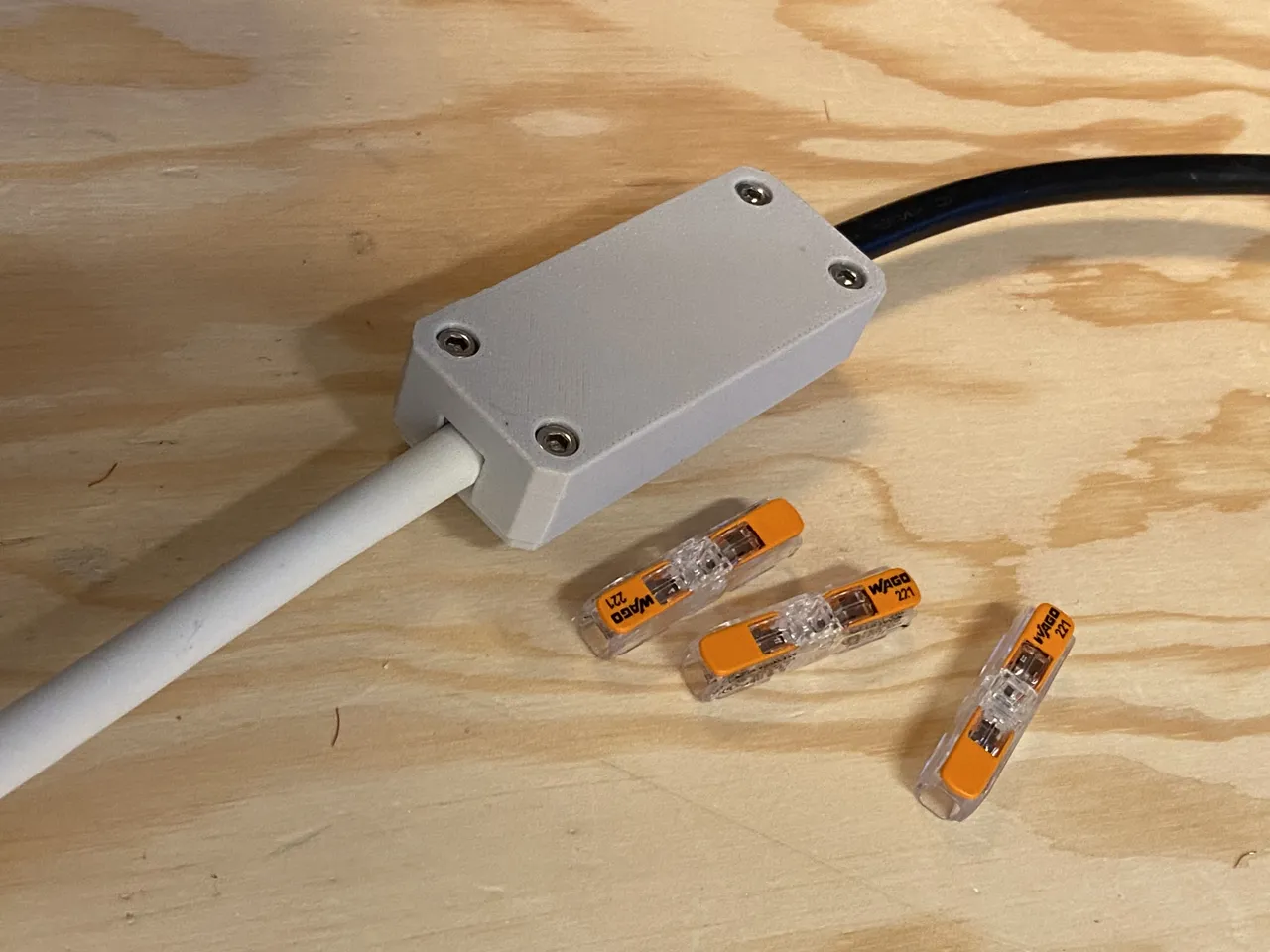 Extension box for WAGO 221 splicing connectors view 2