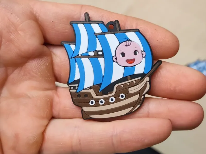 Nave bebè keychain