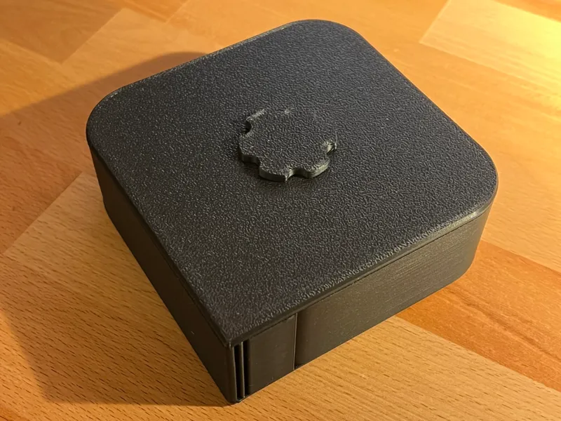 Shooting target sticker dispenser/label dispenser