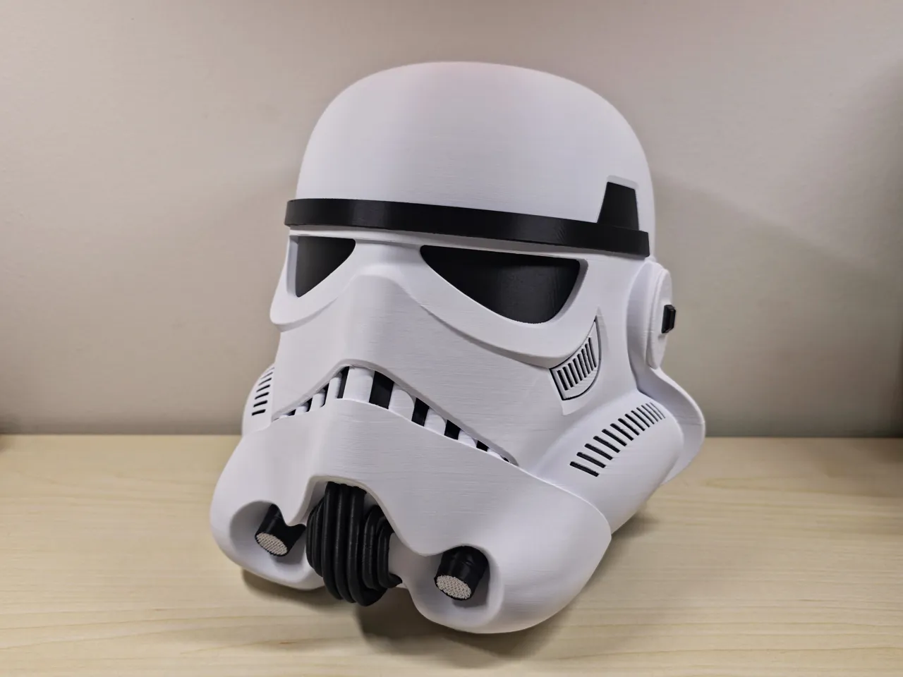 Stormtrooper Helmet one piece view 2