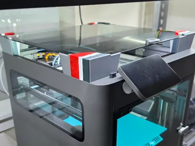 Simple and Secure 40mm Glass Top Riser/Spacer