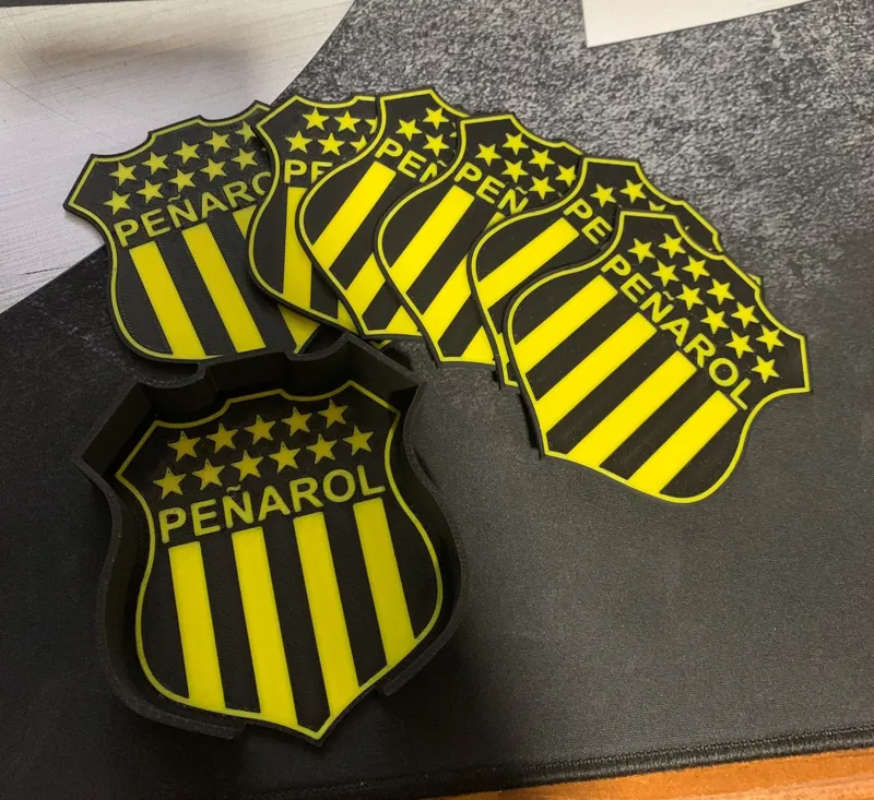 Posavasos y Base - Peñarol Uruguay - Esc. Antiguo