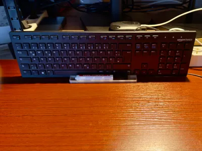 Vertical keyboard stand - amazon basics keyboard