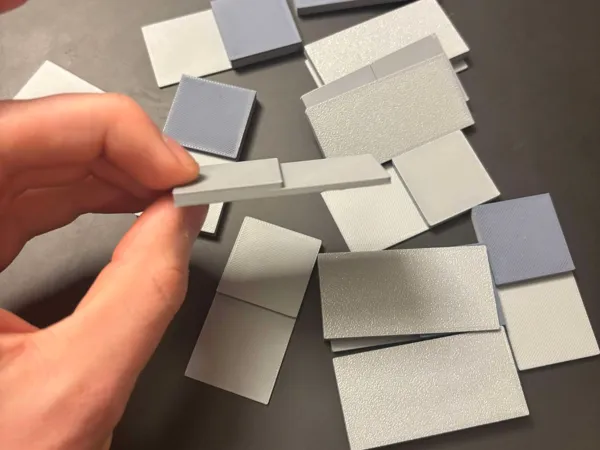 Cales d'espacement pour carrelage
