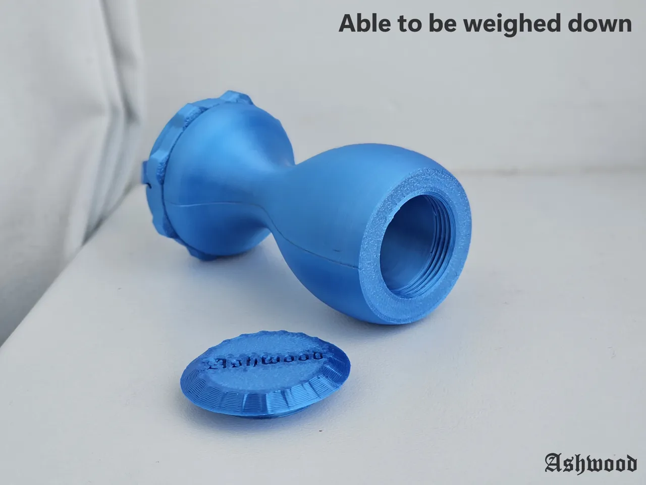 Miniature painting handle: "The Chuck V2" view 2
