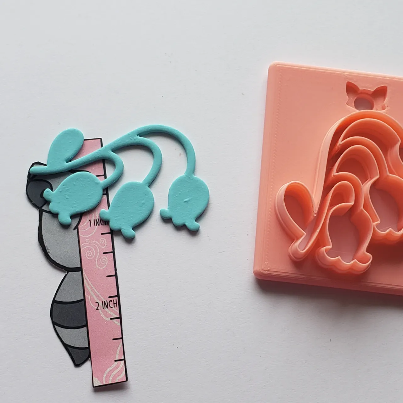 Droopy Bell Flowers Polymer Clay Earring Cutter view 4