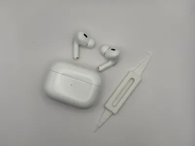 Universal pick for any device