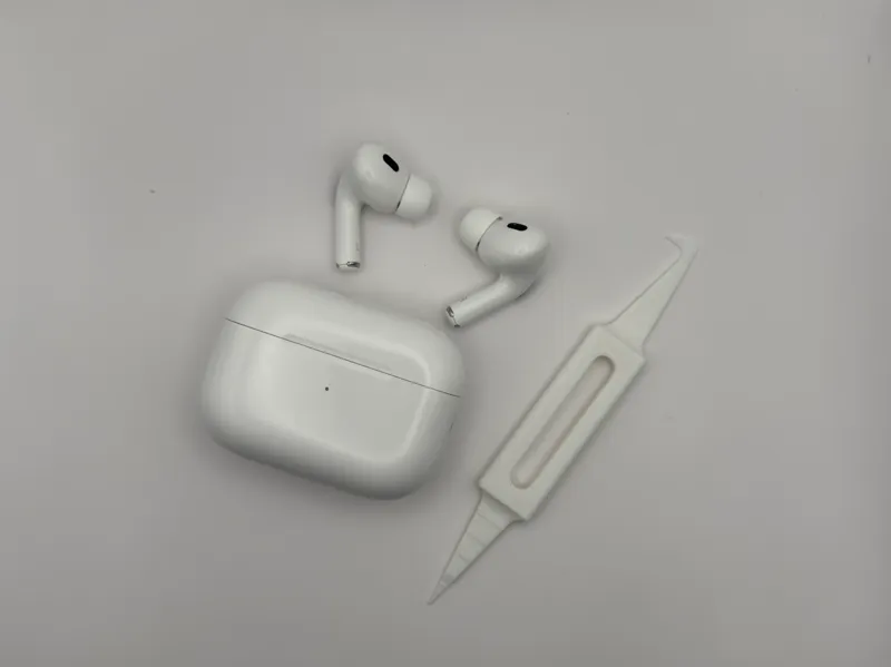 Universal pick for any device