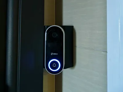 360-degree video doorbell 45-degree wall mount charging bracket