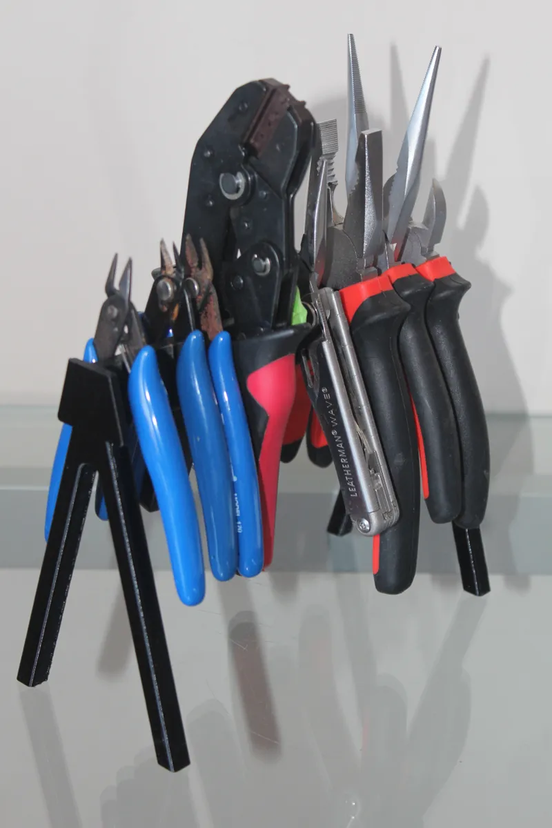 PLIER STAND