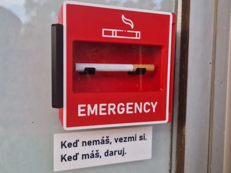 EMERGENCY cigarette box