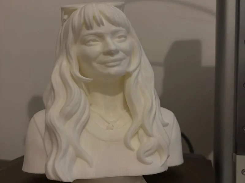 Scultura 3D Ragazza con base