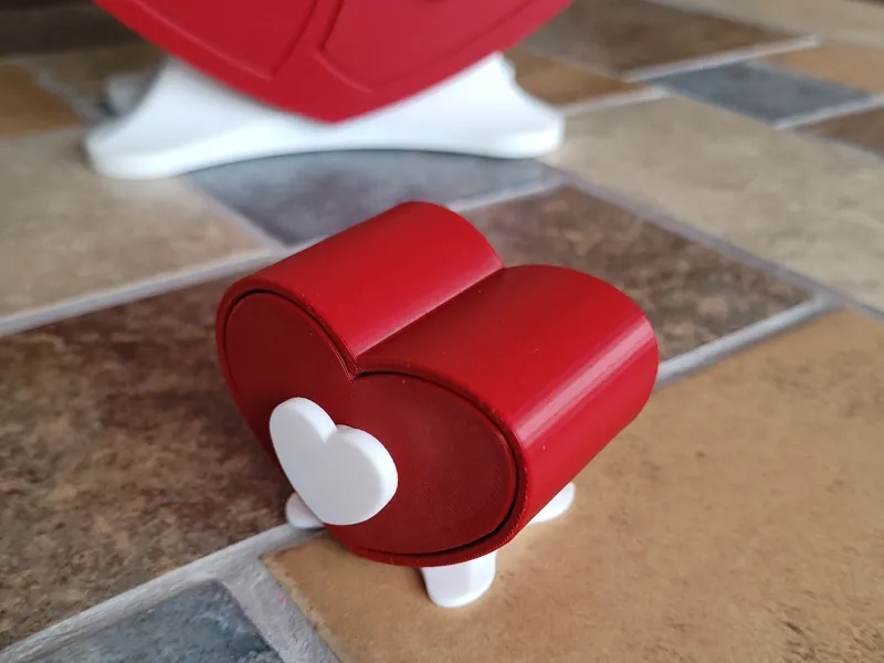 Fun-sized Wonky Heart Jewelry box (single drawer)