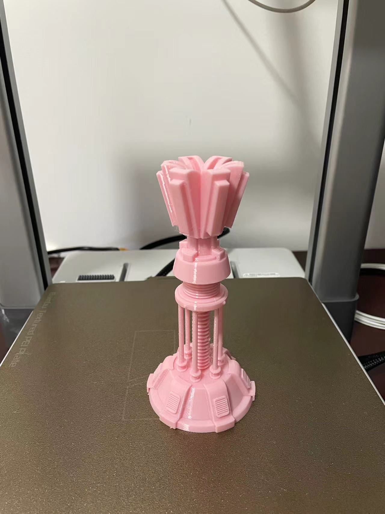 Thumbnail 2 of 3D model 红色警戒之光棱塔