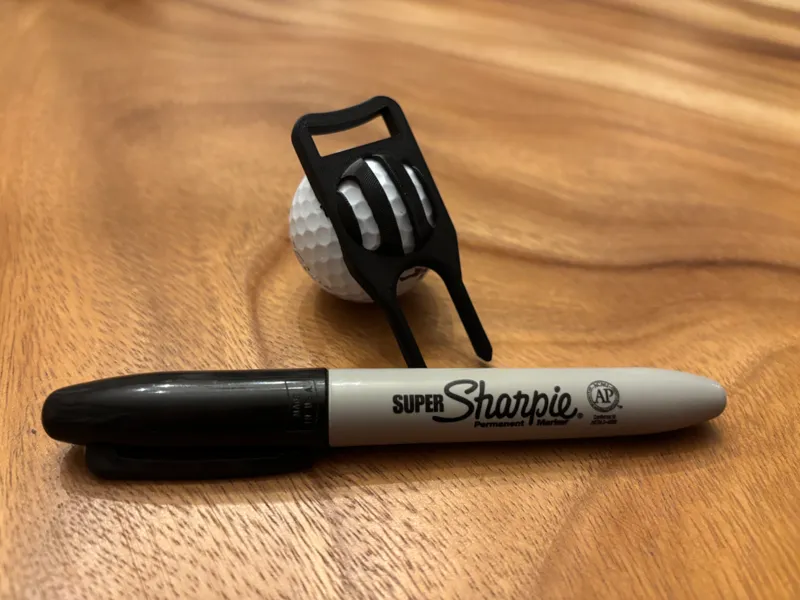 Golf Divot Repair Tool with Ball Alignment Marker