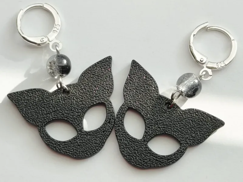 Cat head earrings