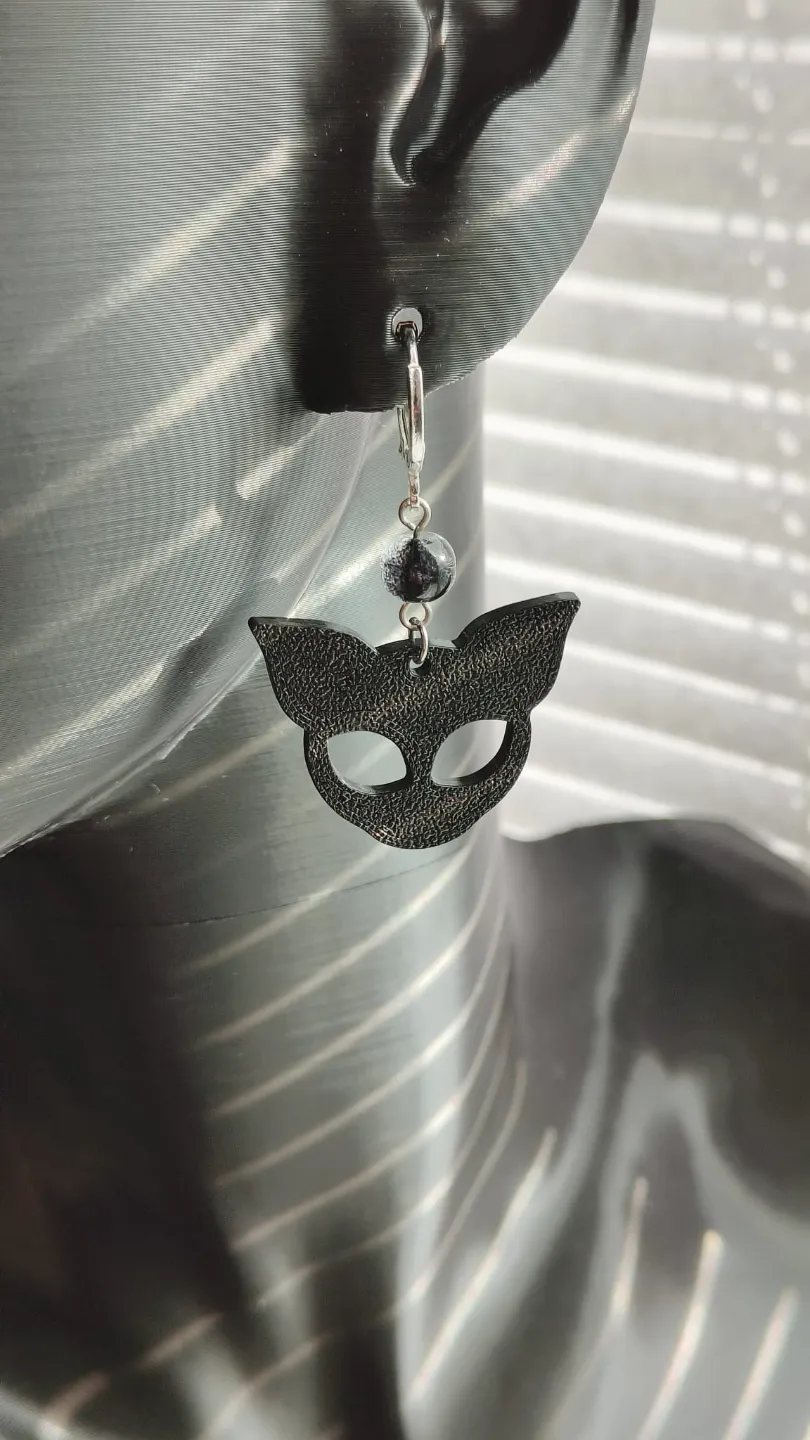 Cat head earrings view 3