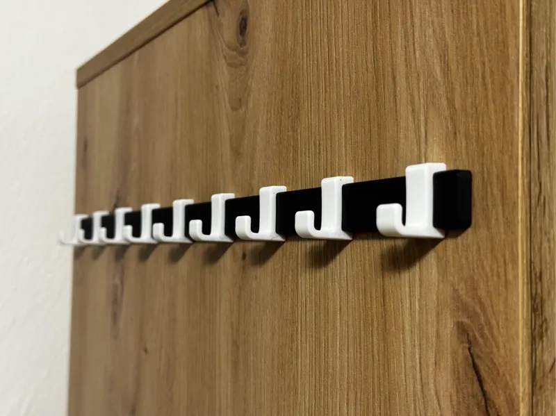 Coat hanger - Click