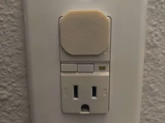 Socket Safety Plug NA