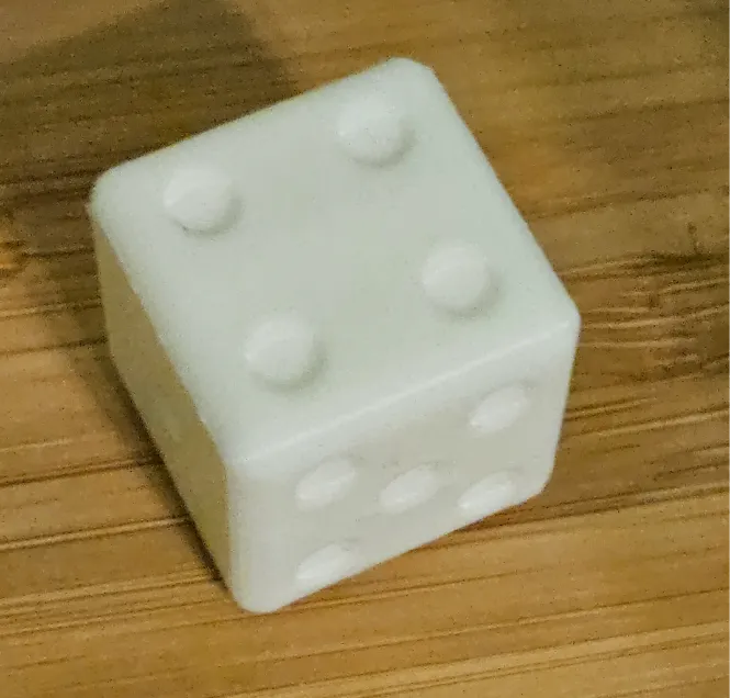 Würfel + box dazu