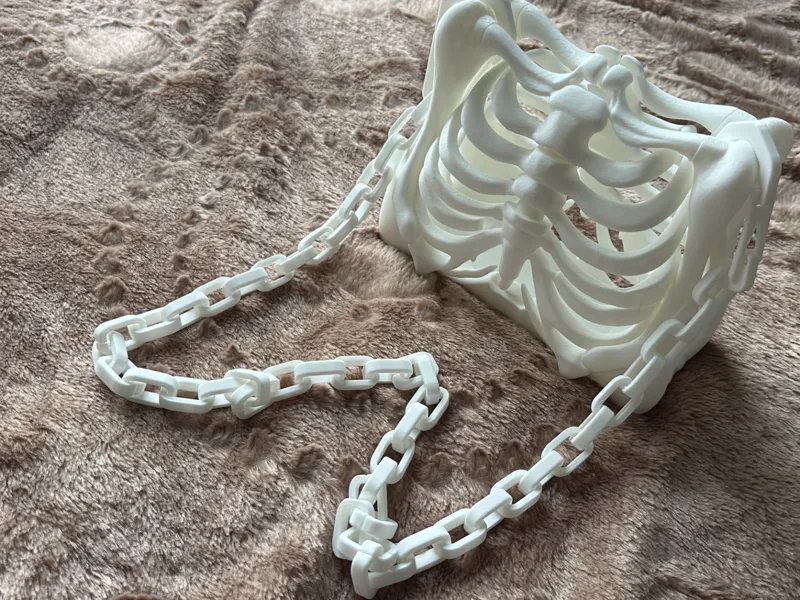 BoneBag with long chain instead of handle