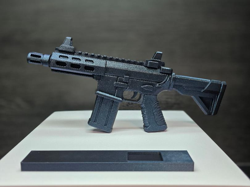 Miniatura 1 do modelo 3D AR 15   (Desk Model)