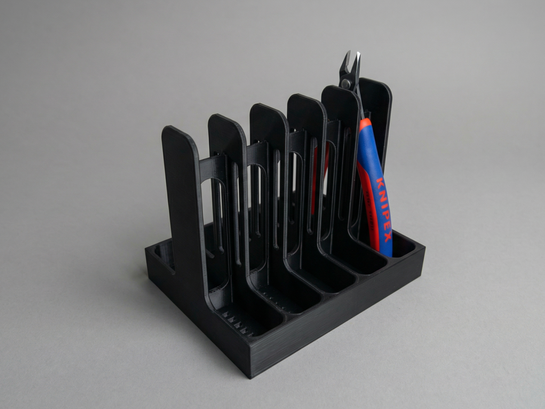 5‑Pliers Desk Rack fast print