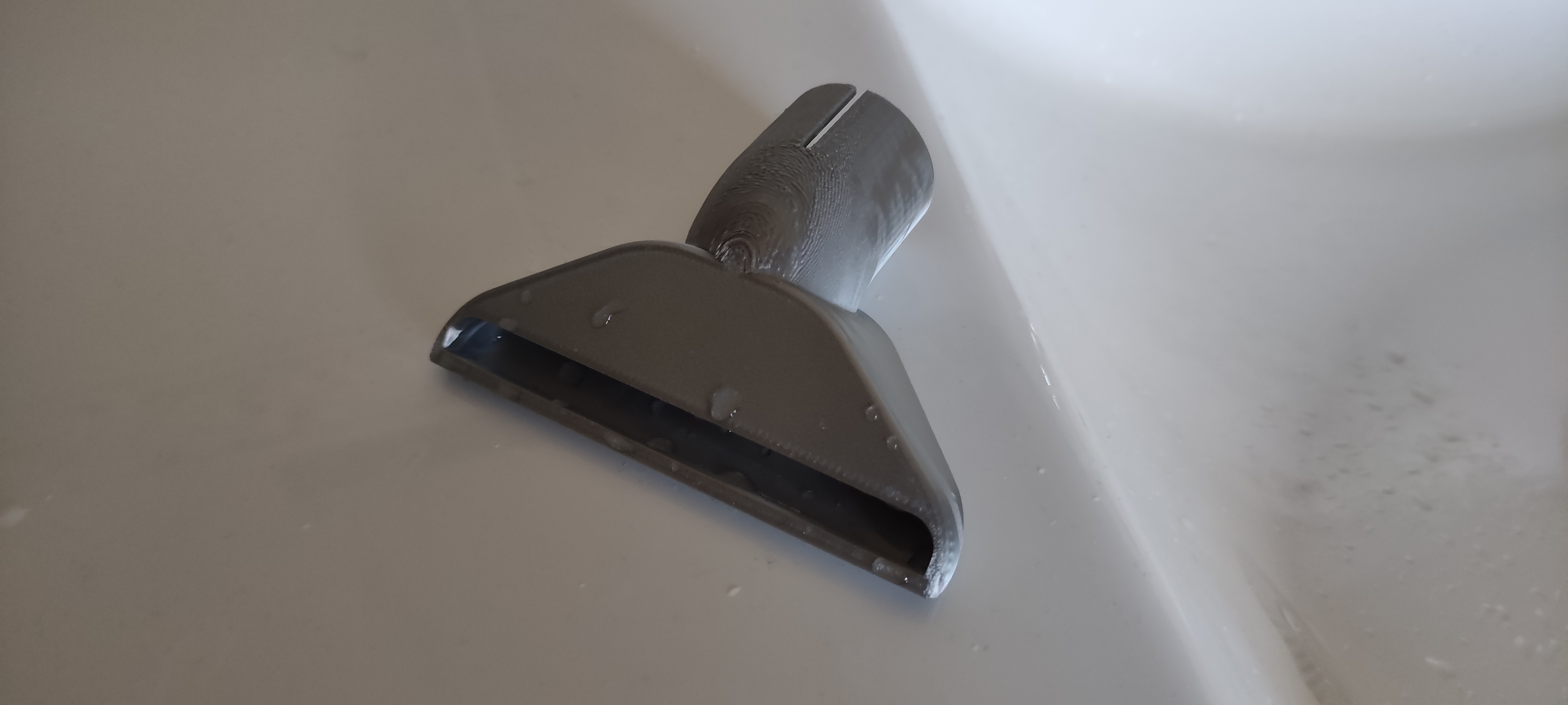Miniatura 2 do modelo 3D Grifo cascada