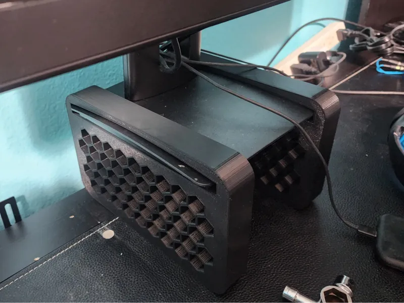Minimalist 2 piece monitor riser for HP VH22