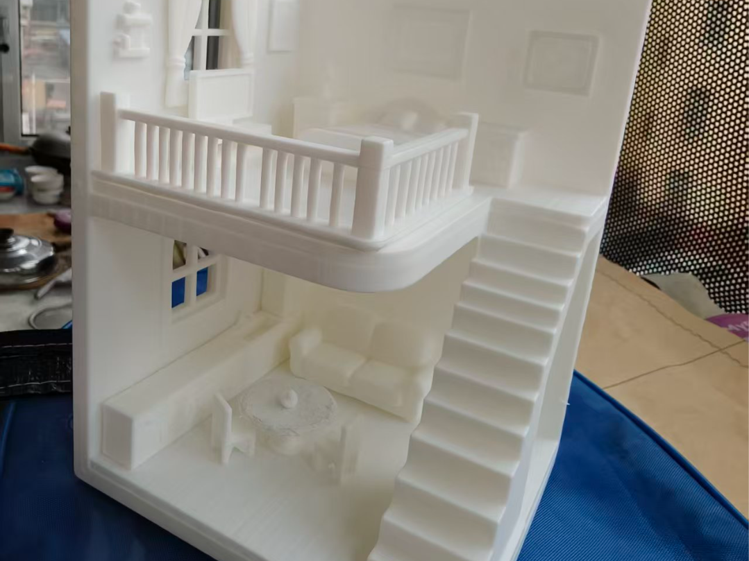 Miniatura 1 do modelo 3D 微缩小屋子