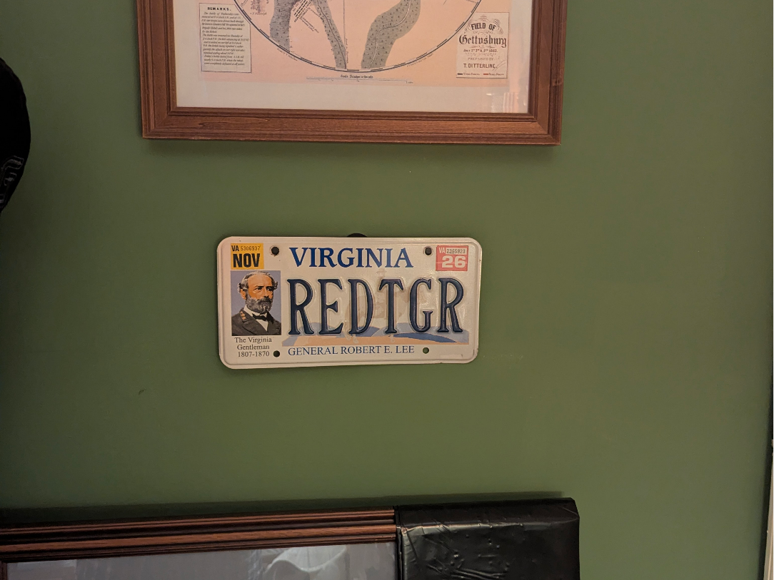 U.S. Retired License Plate Display Wall Hanger