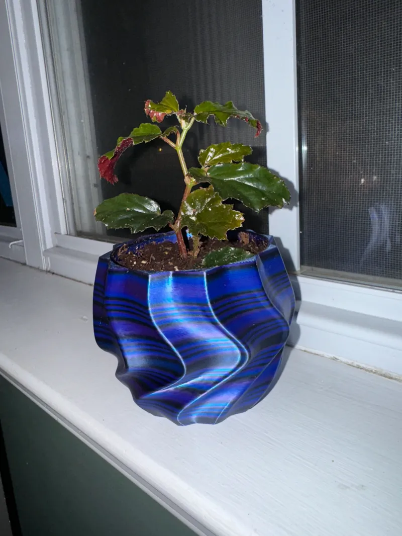 Wavy Planter