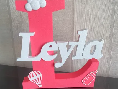 Leyla letter L
