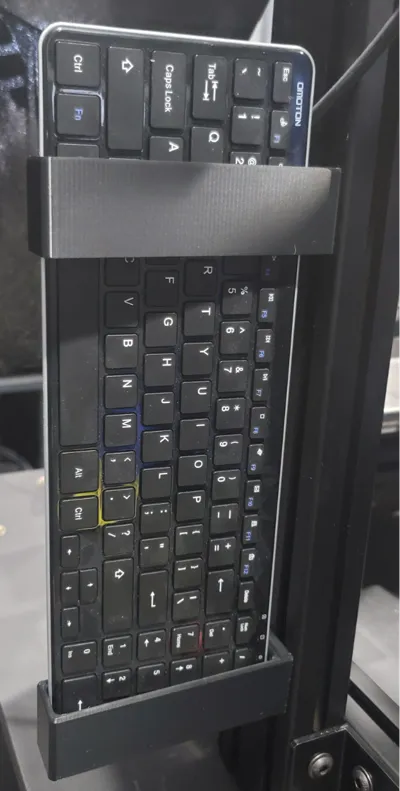 Vertical Keyboard Holder - Extruded Aluminum